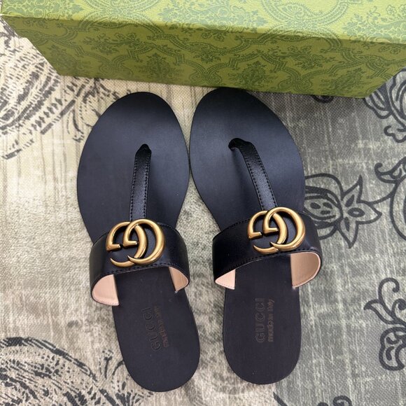Gucci Black Slide Sandals with Gold Logo - Picture 1 of 7
